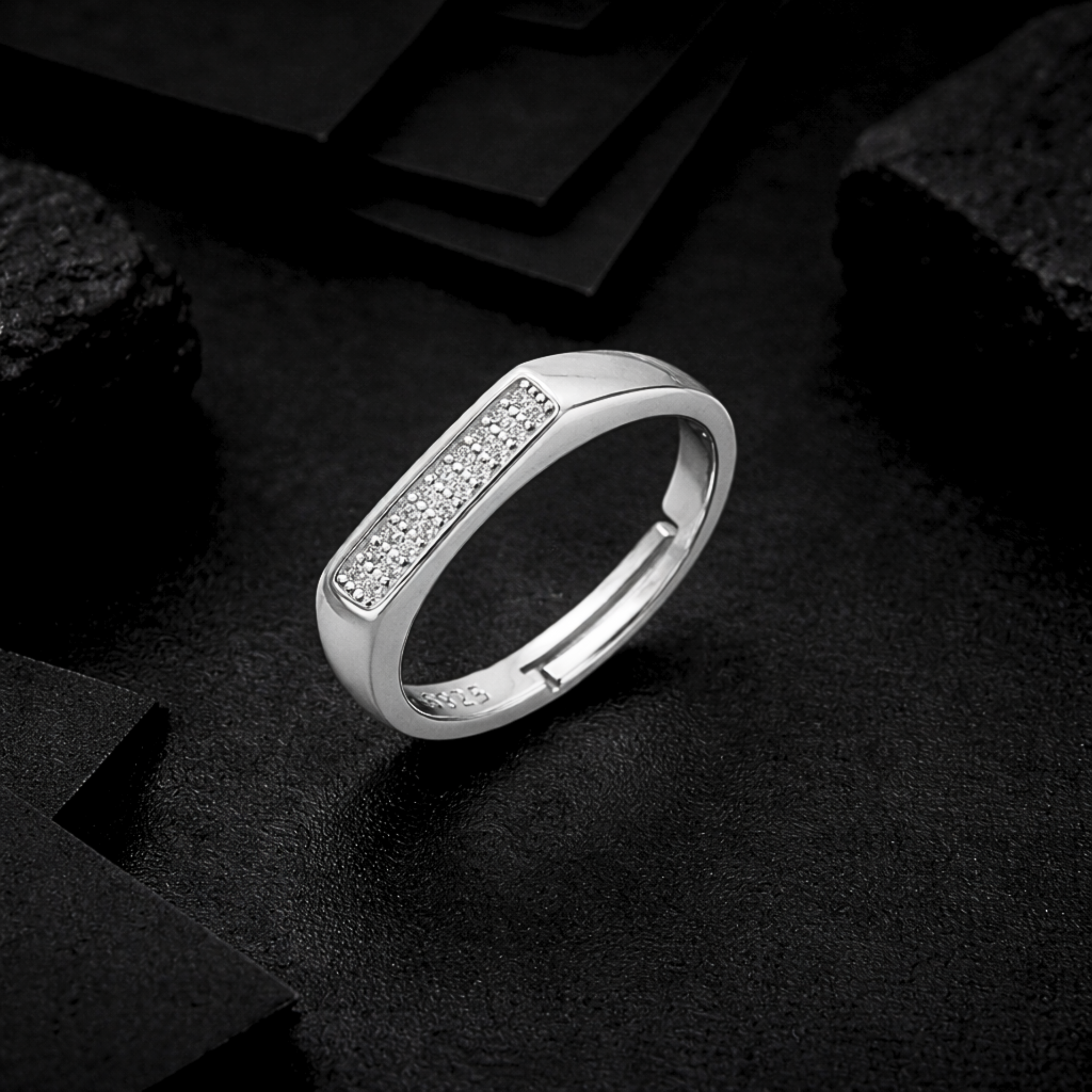Majestic Square Finger Ring for Men