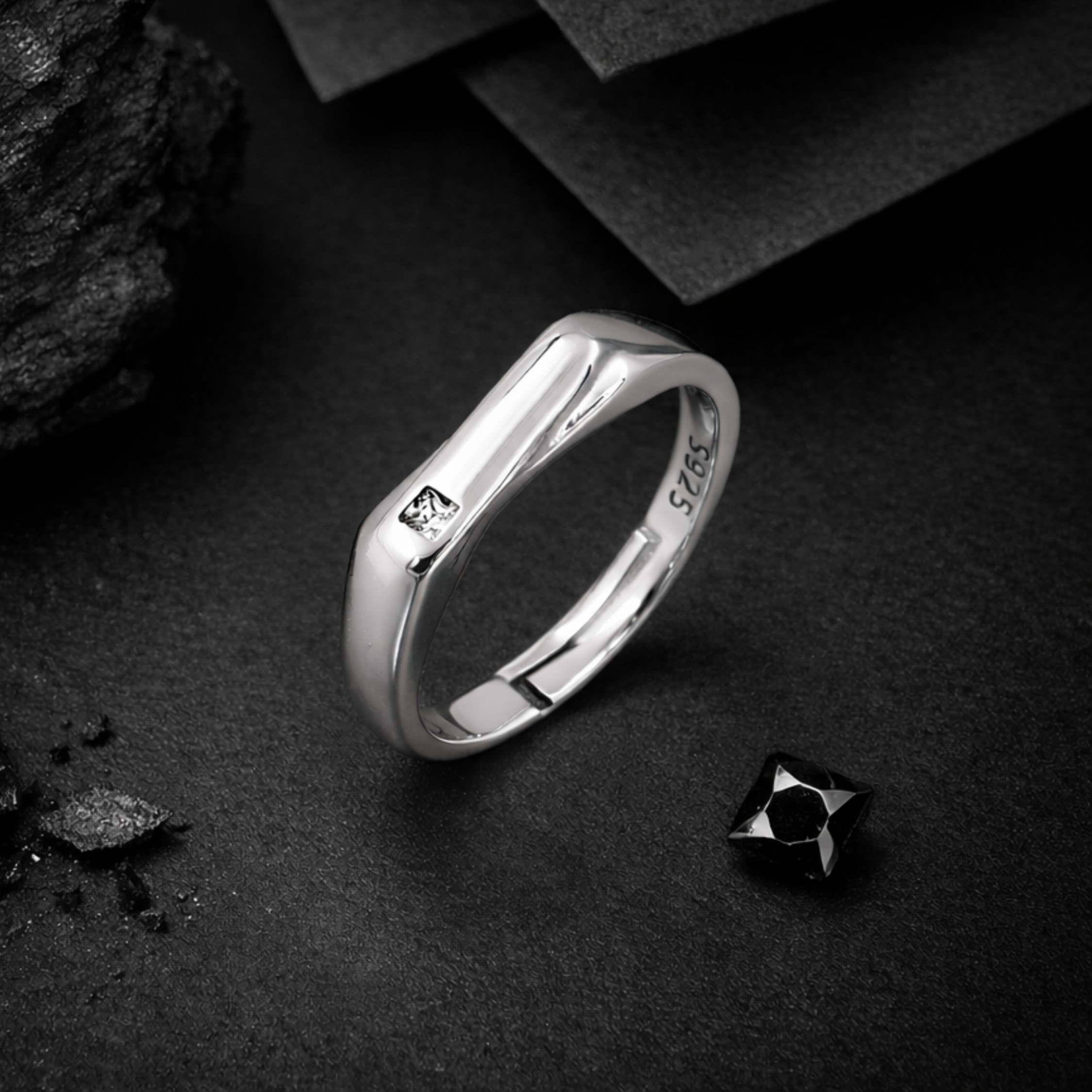 Grand Heritage Finger Ring for Men