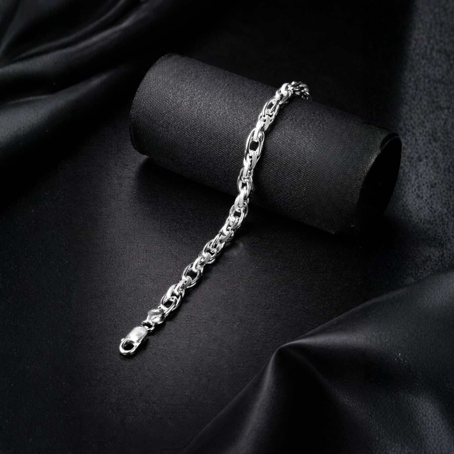 Textured Oval Link Bracelet