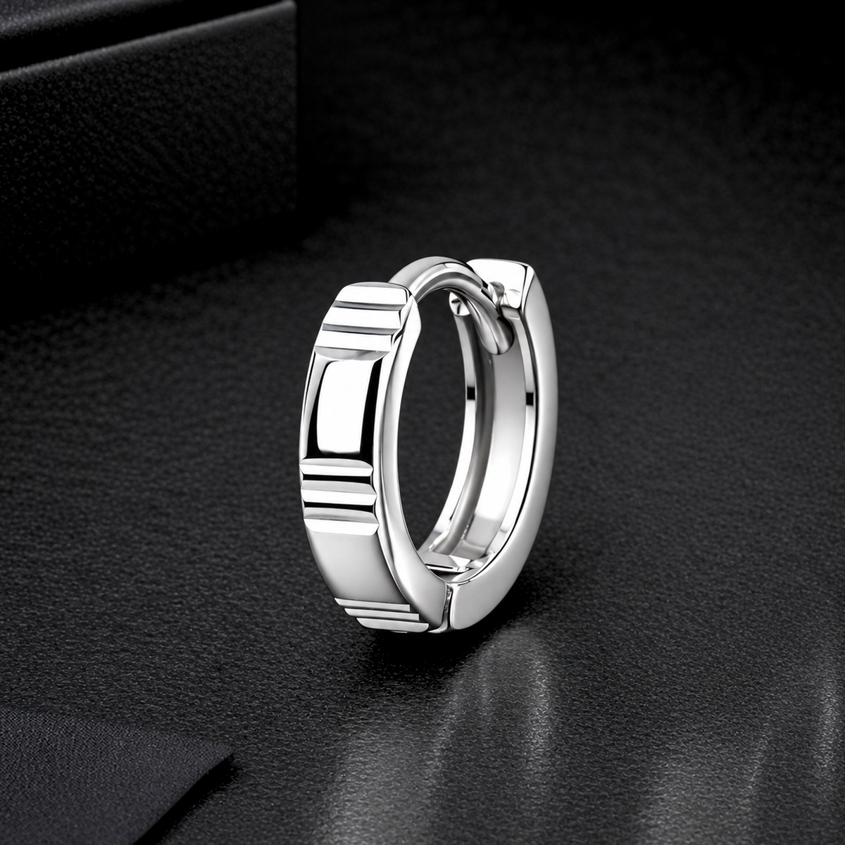 The Linear 925 Silver Huggie