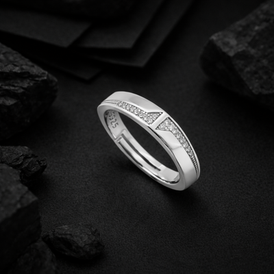 Noble Shine Finger Ring for Men