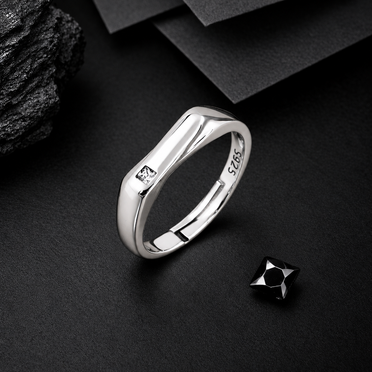 Grand Heritage Finger Ring for Men