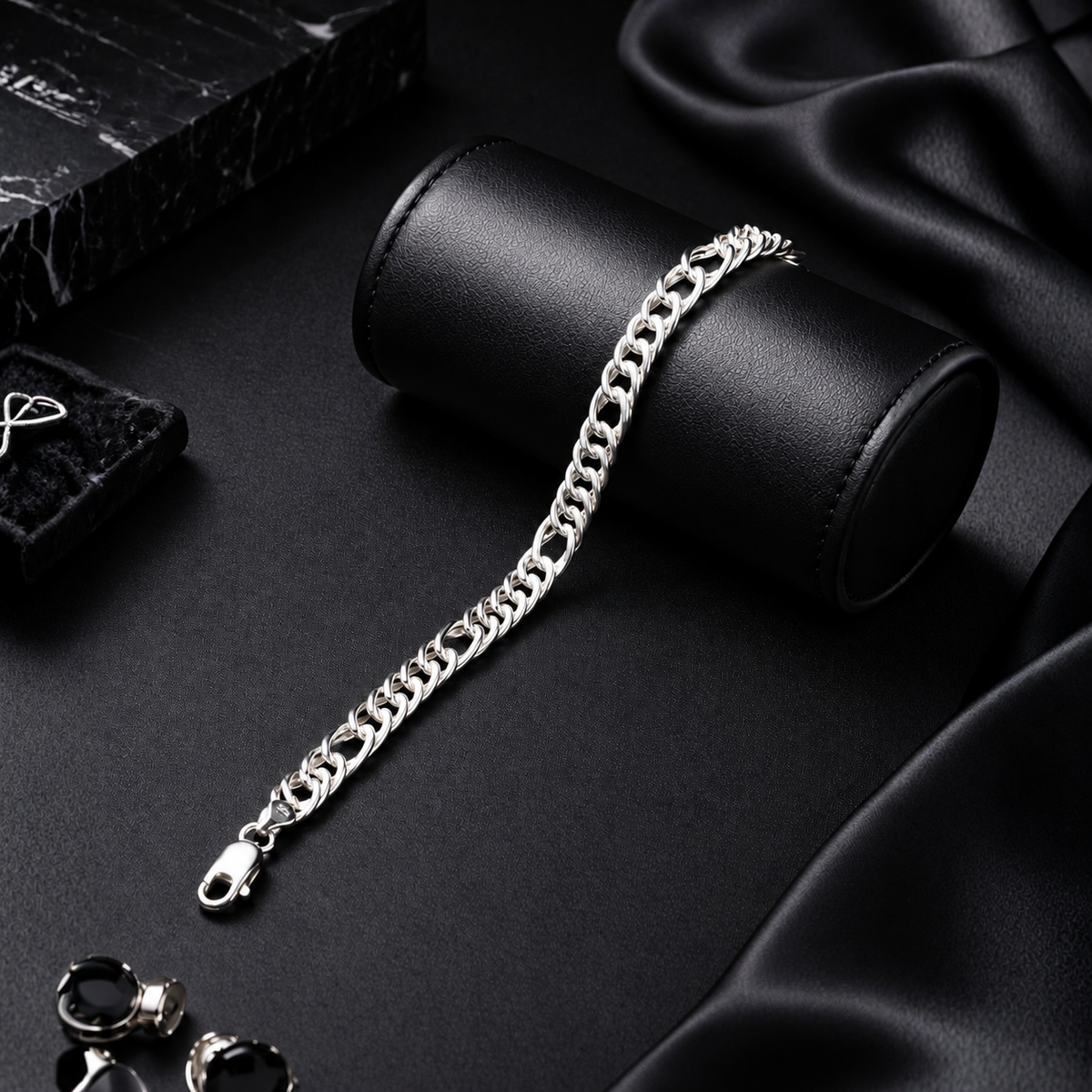 Interlock Link Bracelet