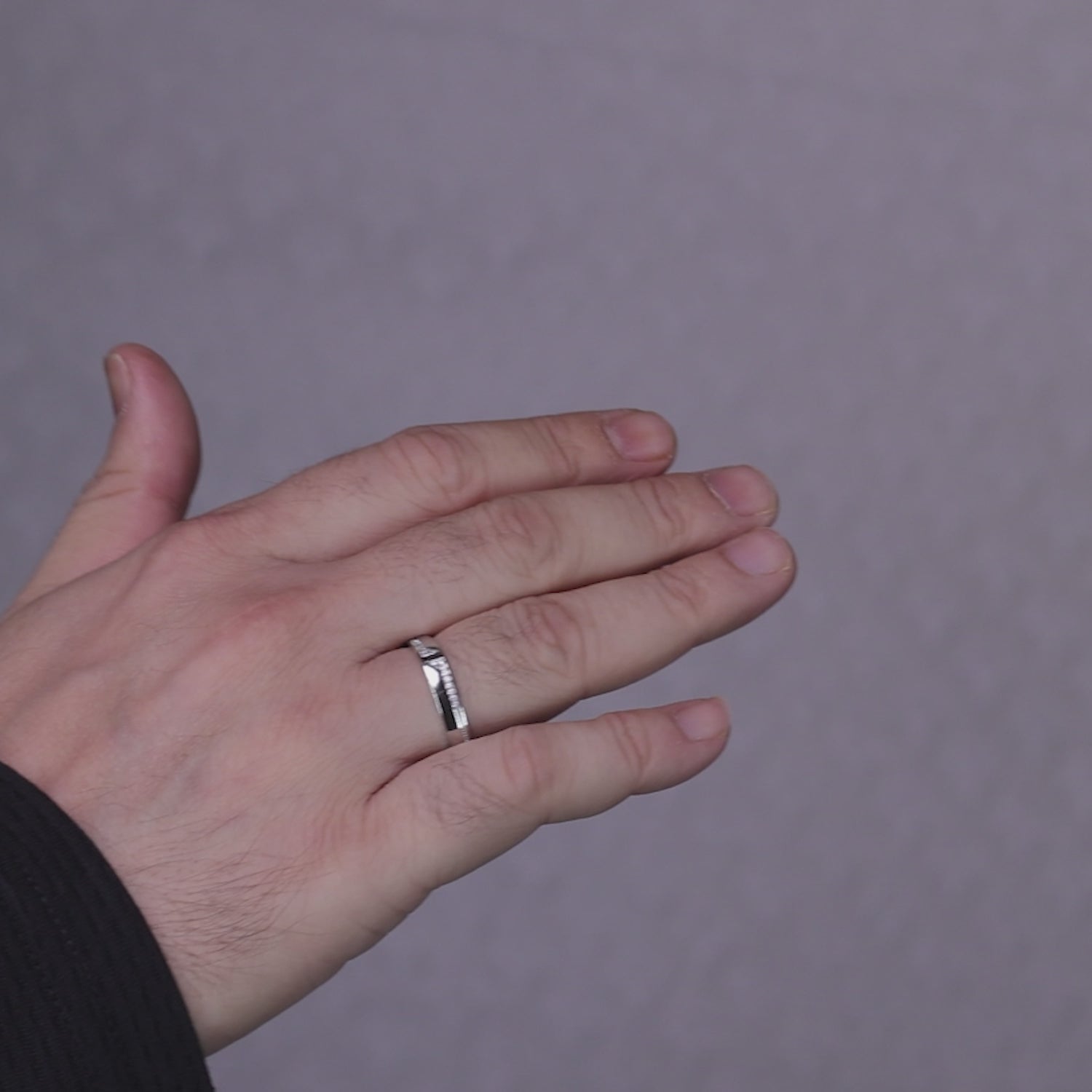 Noble Shine Finger Ring for Men